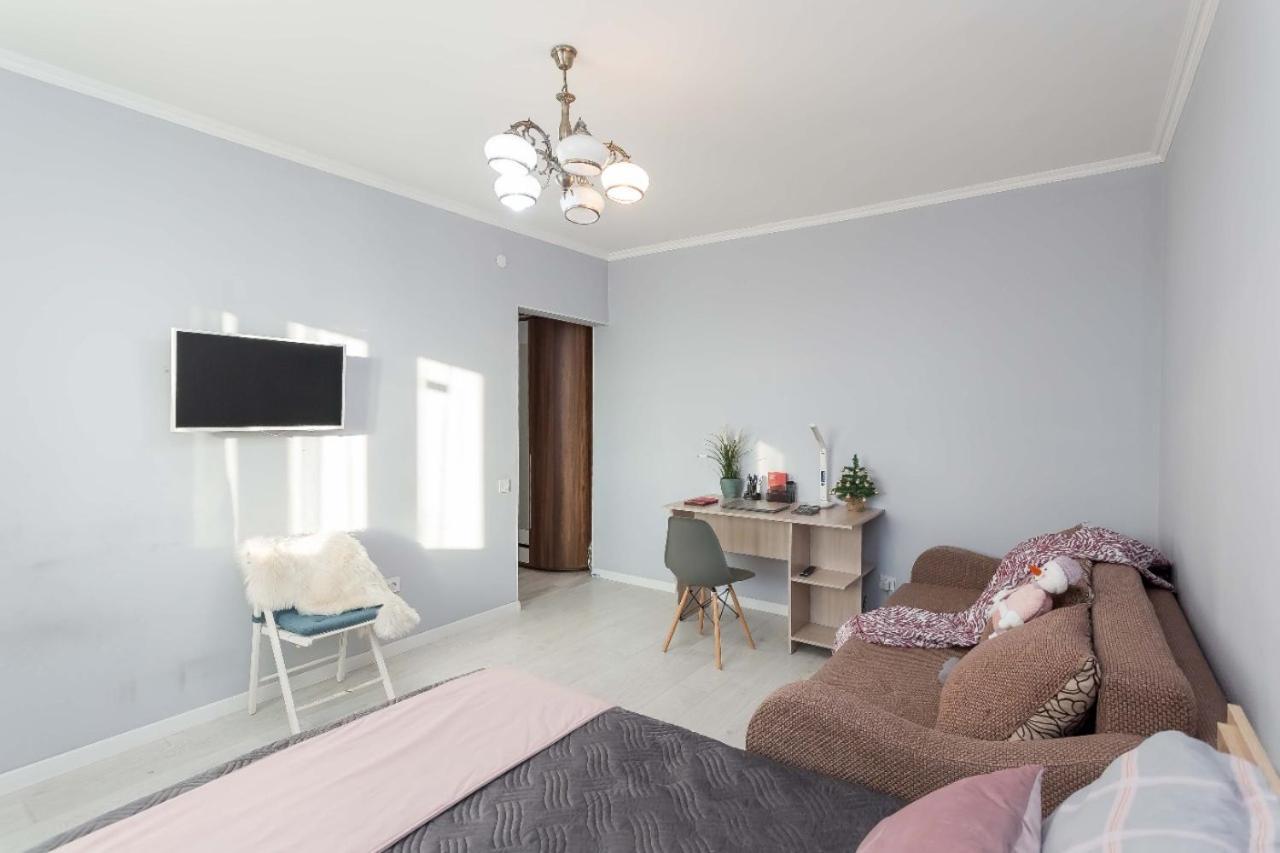 Жк Алмалы Apartment Almatî Exterior foto